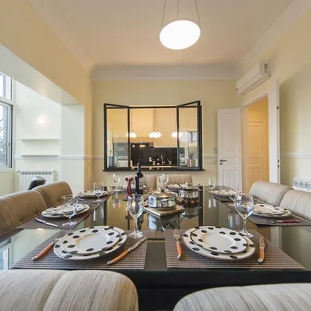 Appartamento Spacious 4bdr River View *