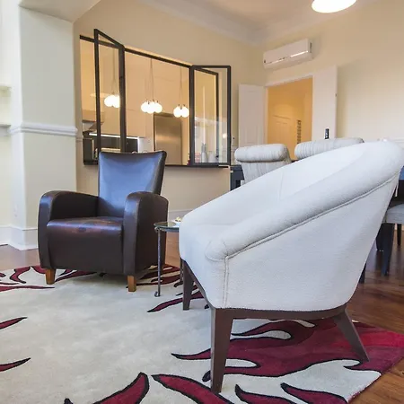 Spacious 4bdr River View Appartamento Lisbona