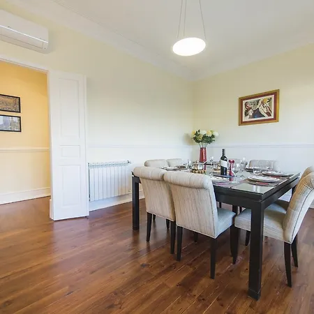 Appartamento Spacious 4bdr River View Lisbona