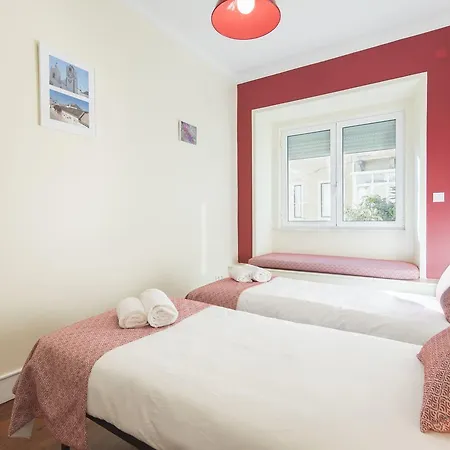 Spacious 4bdr River View Appartamento Lisbona